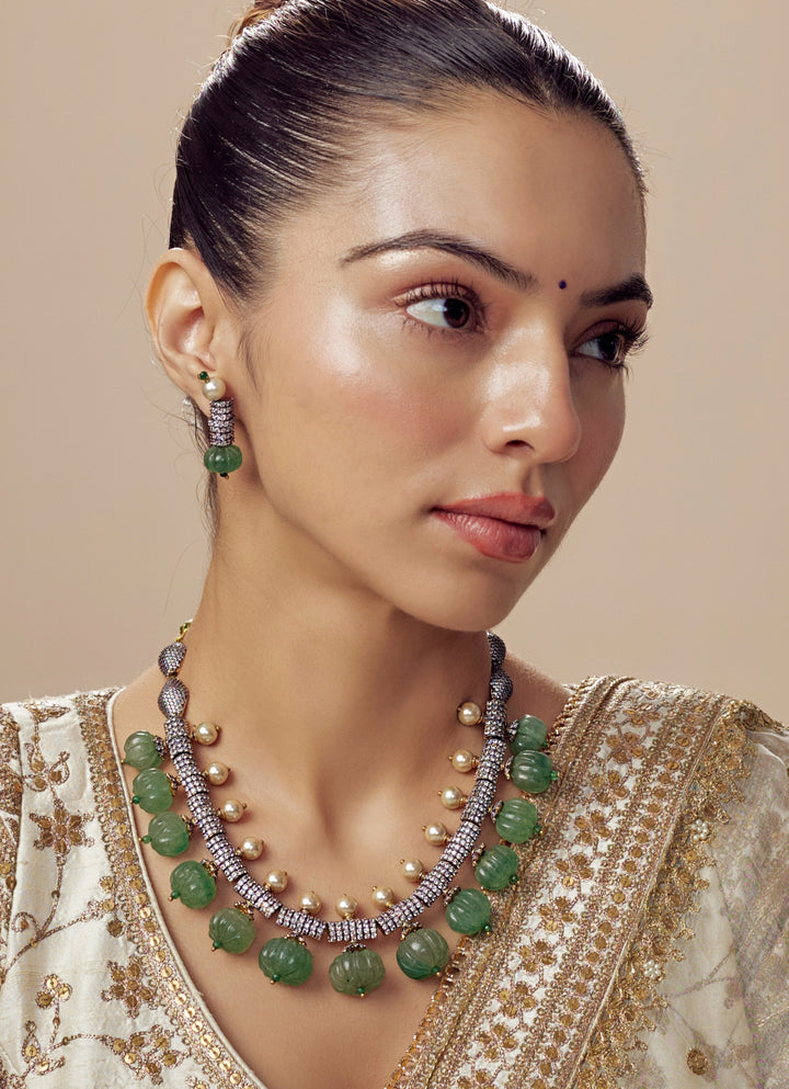 Green Teardrop Necklace Set With Crystal