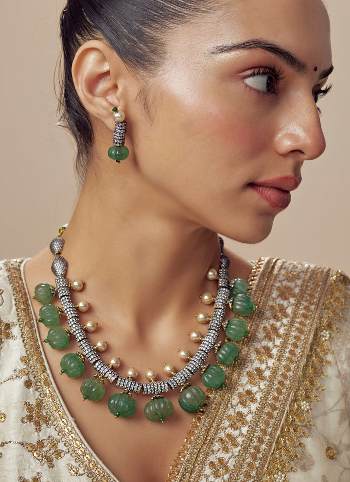 Green Teardrop Necklace Set With Crystal