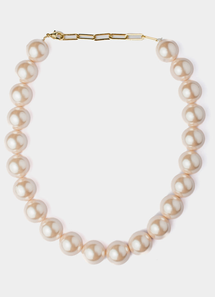 White Pearl Short Necklace