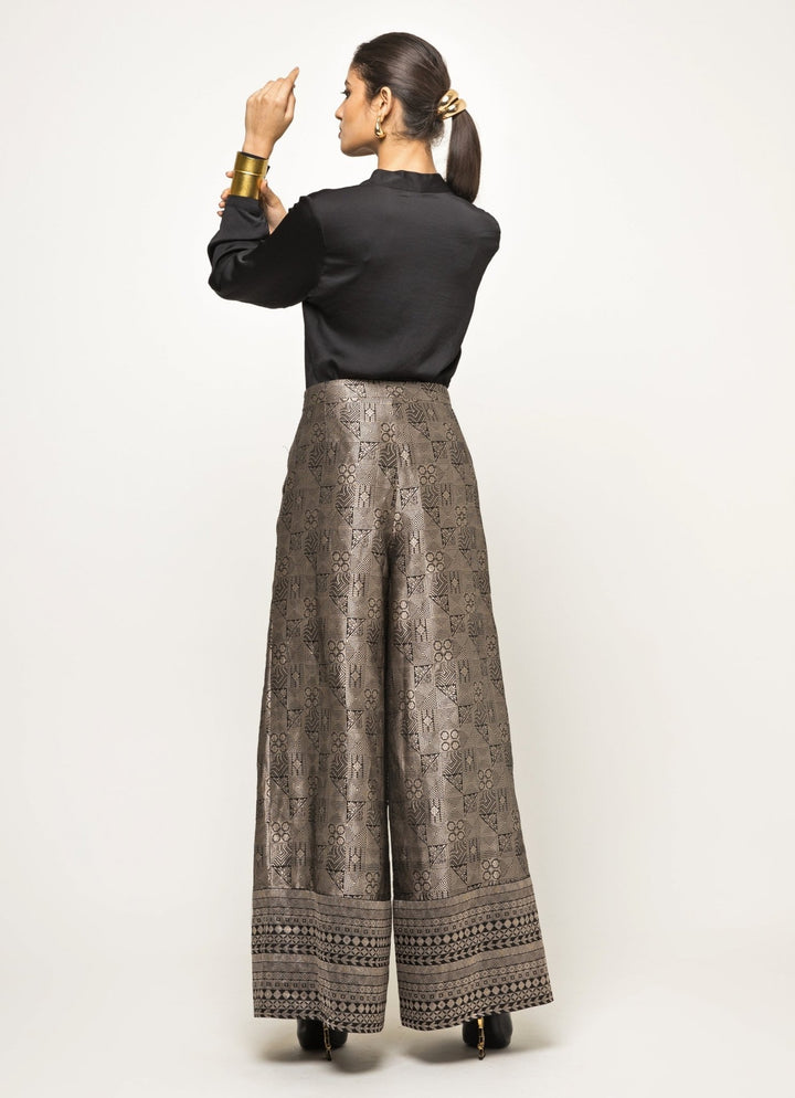 Black Wrap - Style Shirt And Jaal Weave Brocade Pant Set Sobariko - Fabilicious Fashion