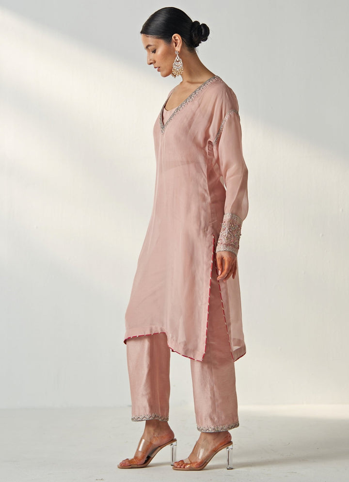 Blush Pink Embroidered Organza Kurta Pant Set Studio Bagechaa - Fabilicious Fashion
