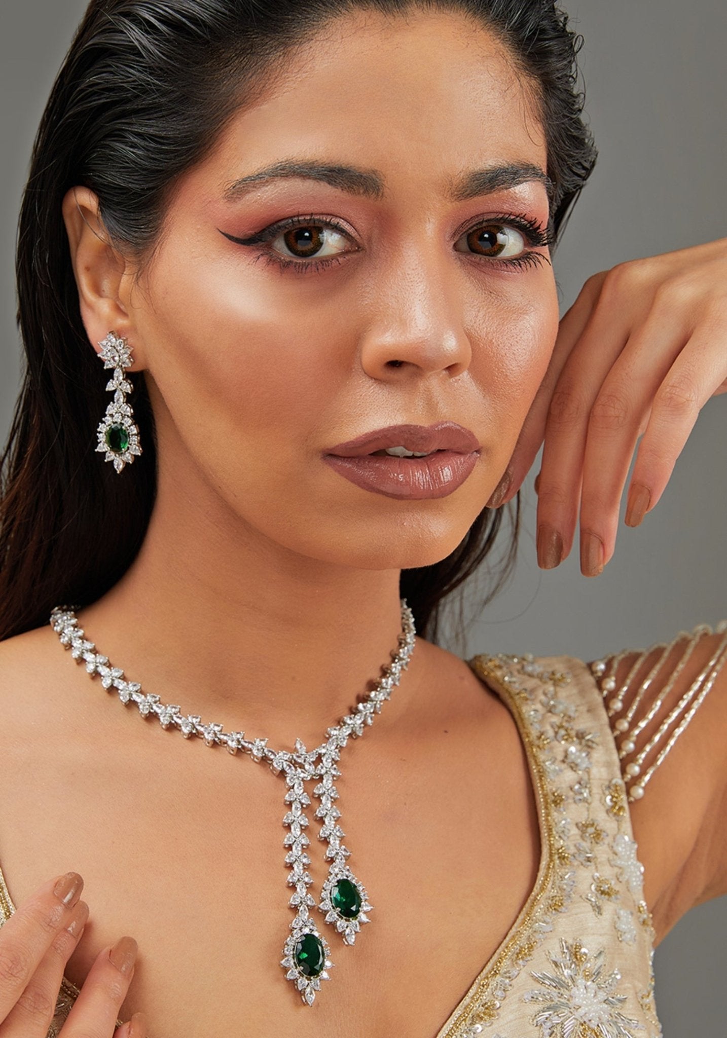 Faux emerald necklace sales