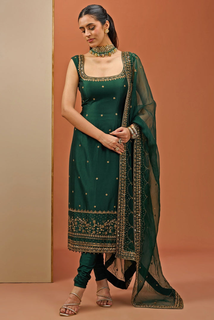 Emerald Green Embellished Chanderi Straight Kurta Pant Set Esha Koul - Fabilicious Fashion
