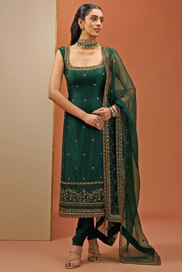 Emerald Green Embellished Chanderi Straight Kurta Pant Set Esha Koul - Fabilicious Fashion