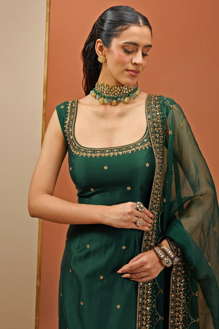 Emerald Green Embellished Chanderi Straight Kurta Pant Set Esha Koul - Fabilicious Fashion