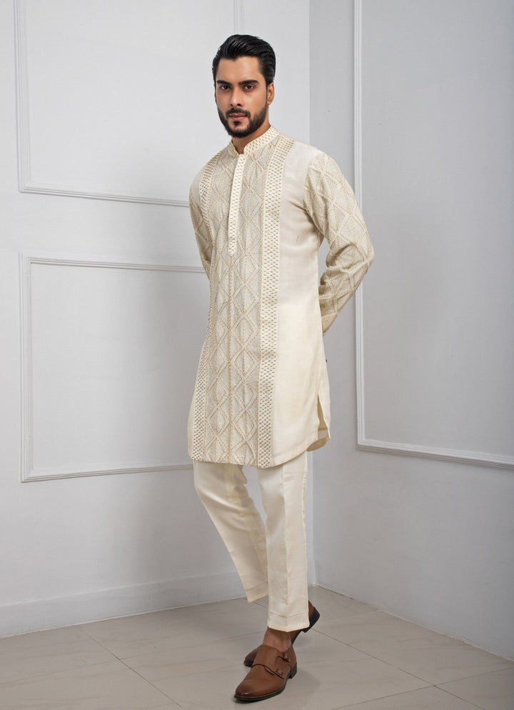 Ivory Embroidered Chanderi Kurta Pants Set Smriti - Fabilicious Fashion