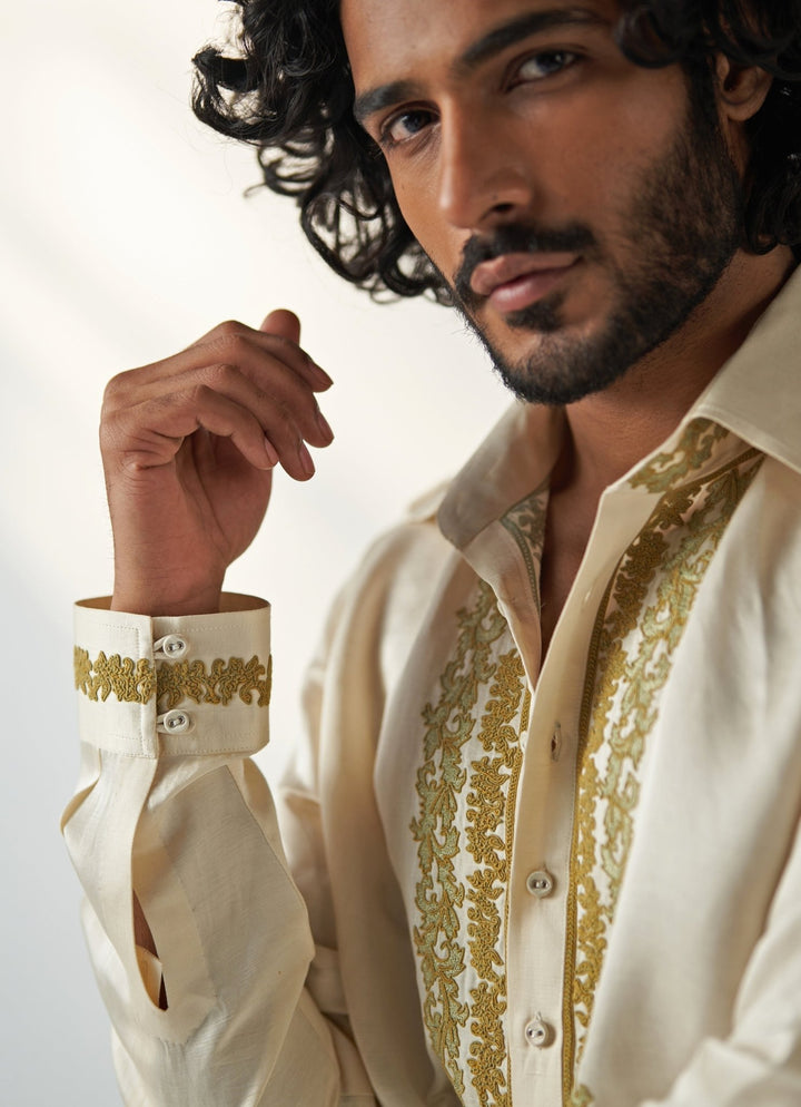 Ivory Embroidered Pathani Kurta Set Studio Bagechaa - Men - Fabilicious Fashion