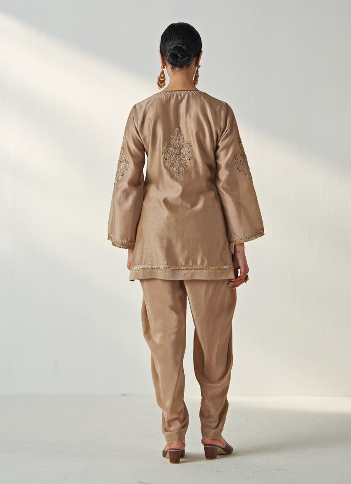 Nude Gold Tulip Embroidered Chanderi Kurta Pants Set Studio Bagechaa - Fabilicious Fashion