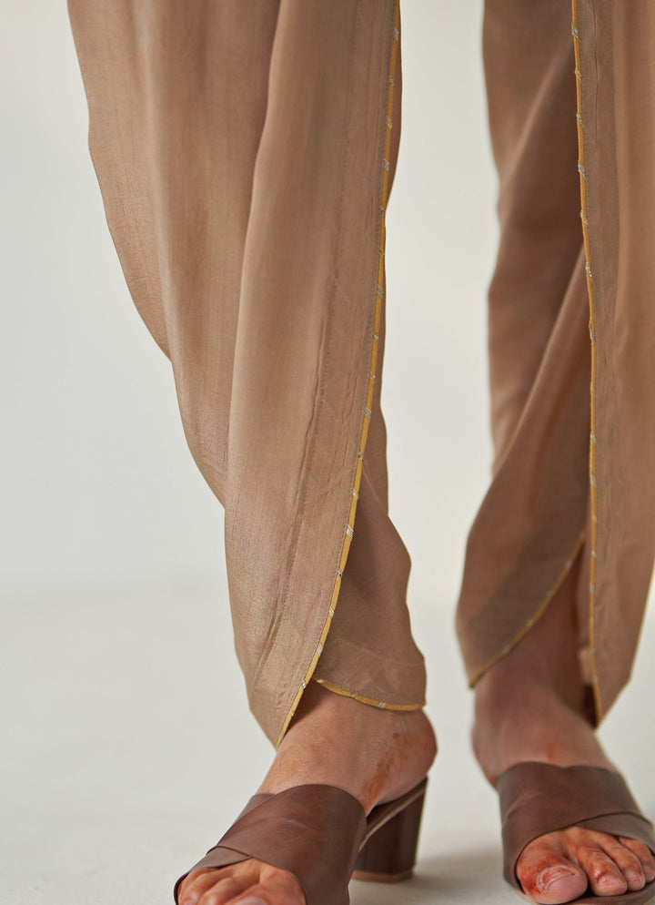 Nude Gold Tulip Embroidered Chanderi Kurta Pants Set Studio Bagechaa - Fabilicious Fashion