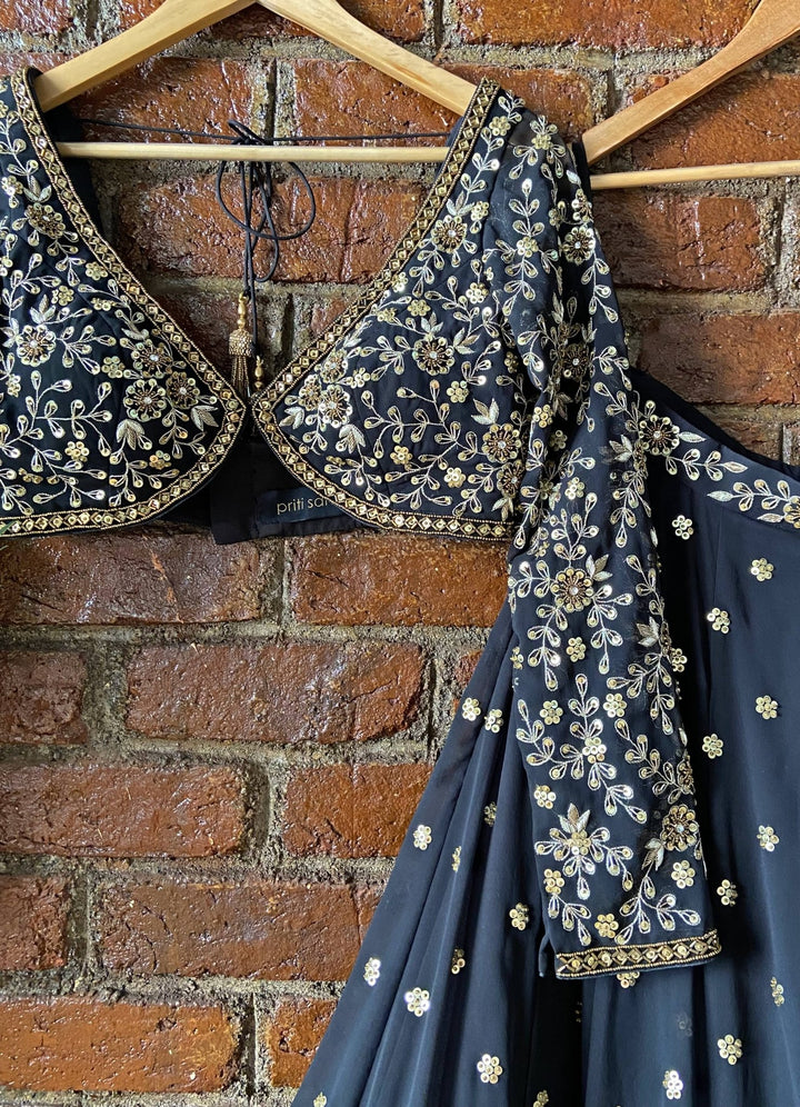 Black Embroidered Full Sleeved Lehenga Set Priti Sahni - Fabilicious Fashion