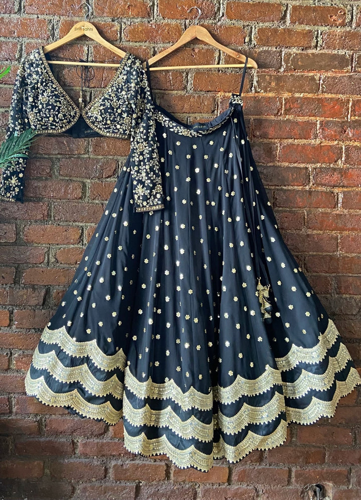 Black Embroidered Full Sleeved Lehenga Set Priti Sahni - Fabilicious Fashion