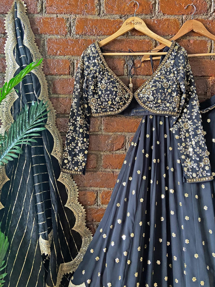 Black Embroidered Full Sleeved Lehenga Set Priti Sahni - Fabilicious Fashion