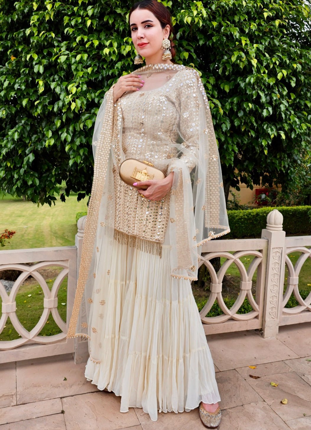 Anisha Shetty Ivory Embellished Silk Kurta Sharara Set L Anisha Shetty Ivory Embellished Silk Kurta Sharara Set L