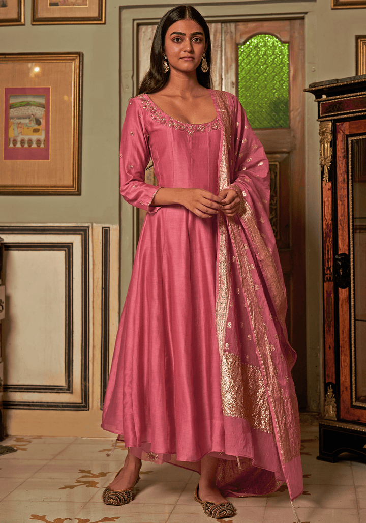 Onion Pink Chanderi Kurta Set With Banarasi Dupatta Zoon Tribe - Fabilicious Fashion