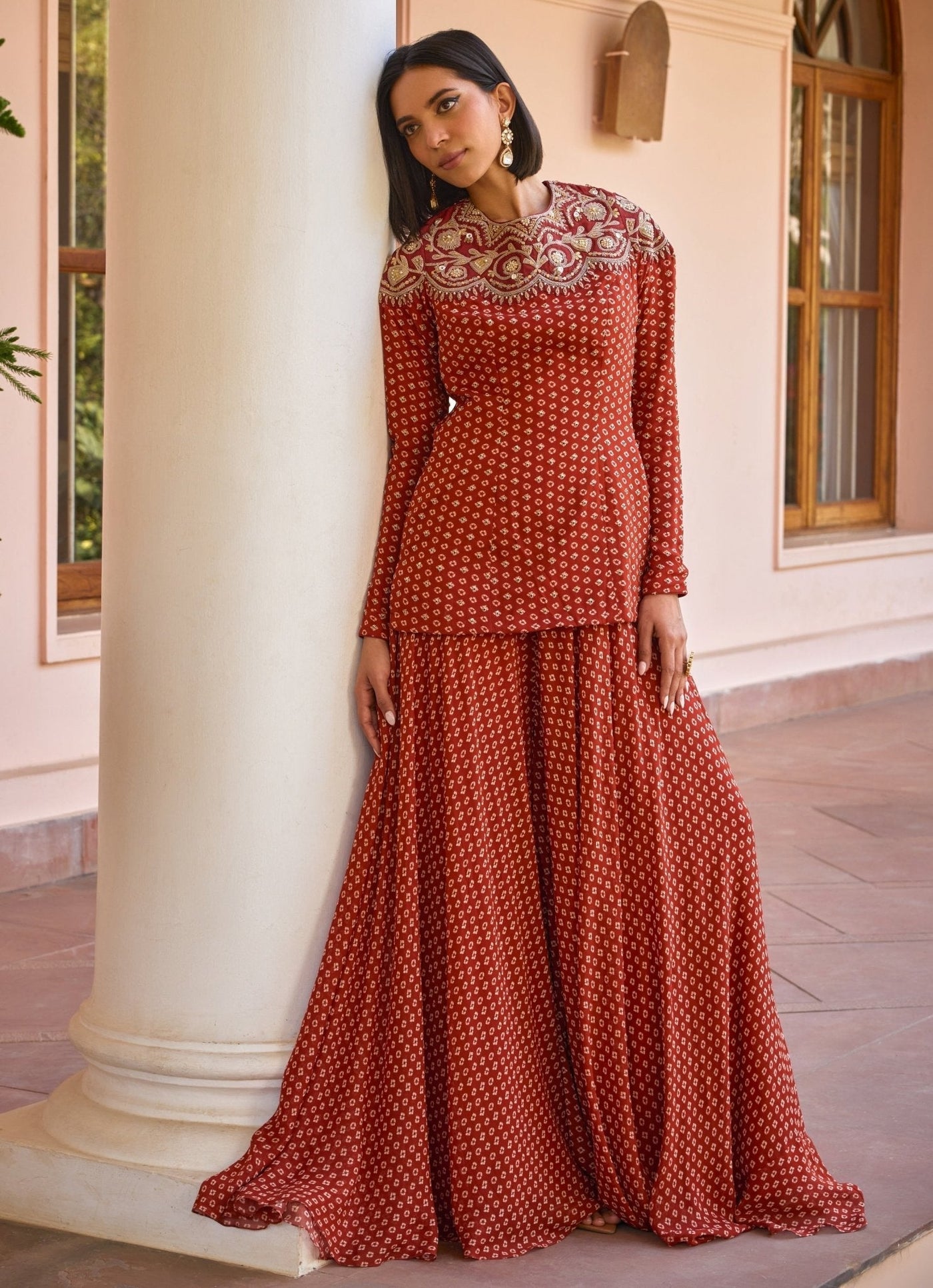 ISHA GUPTA TAYAL - Fabilicious Fashion