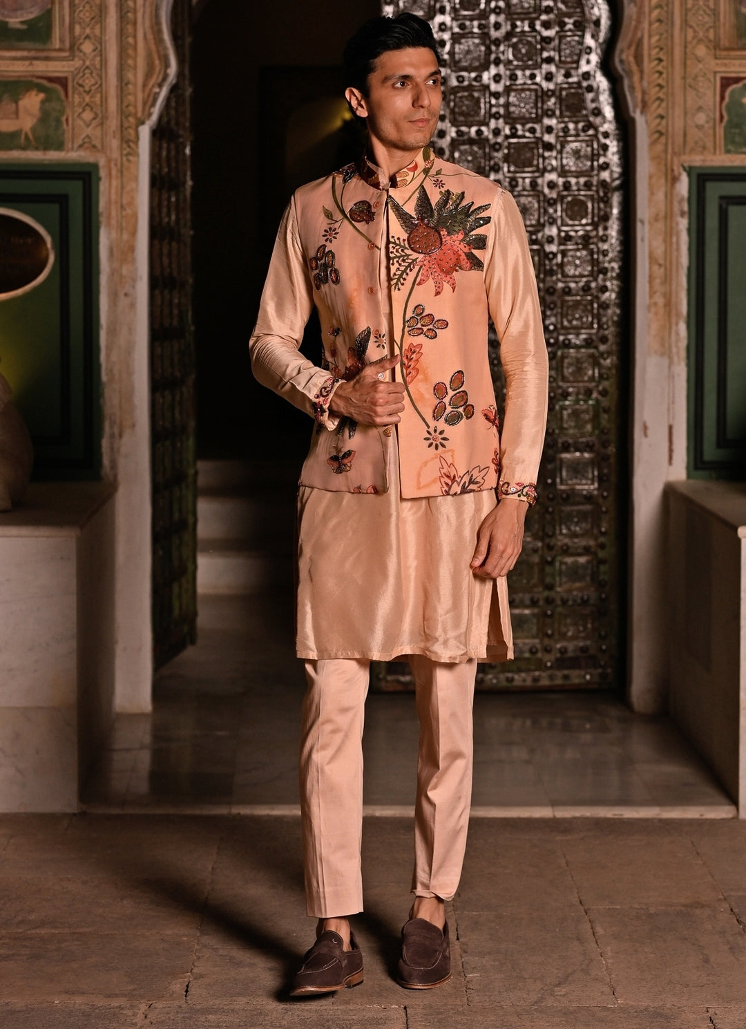 Muted Beige Pink Kurta Set with Printed Organza Bundi