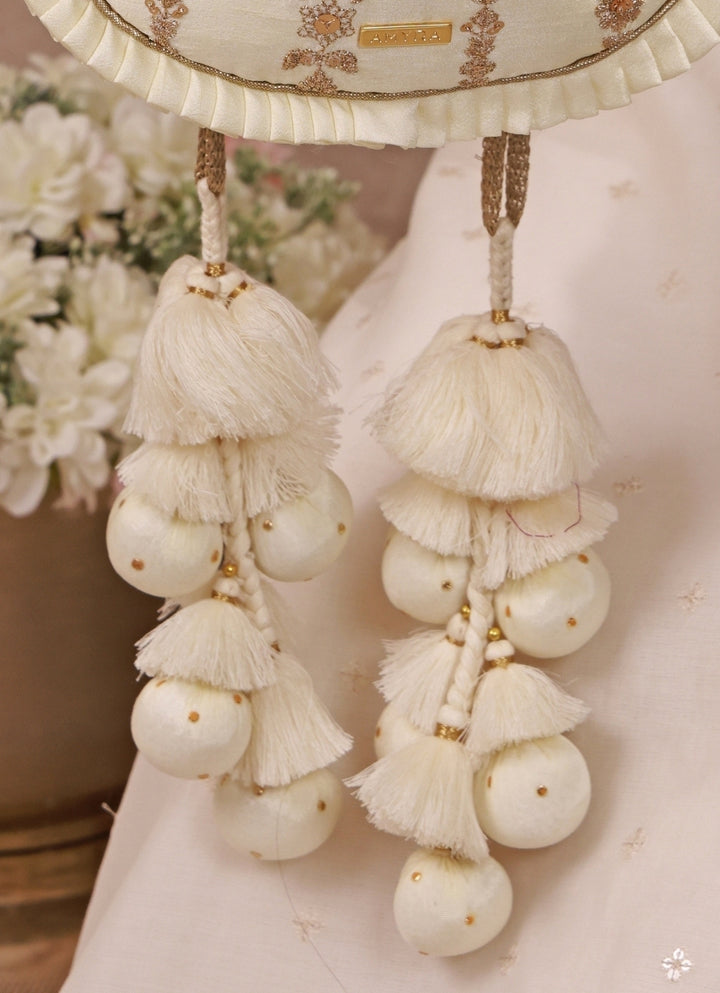 Ivory Embroidered Silk Pleated Potli