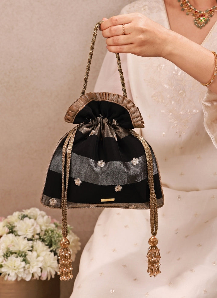 Black Embroidered Tissue Pleated Potli