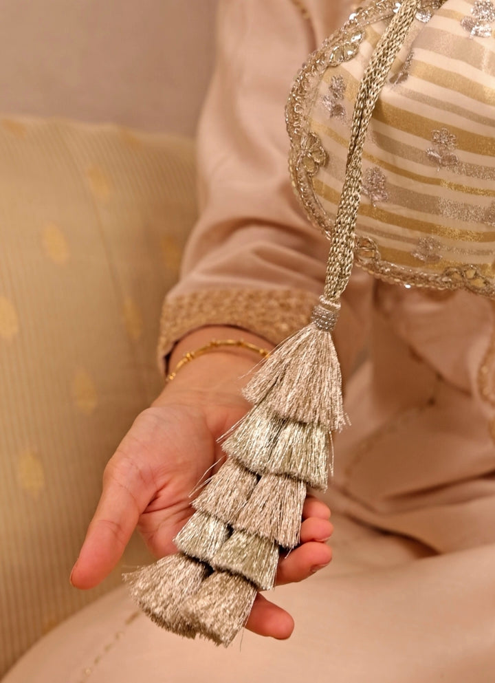 Ivory Embroidered Silk Scallop Potli