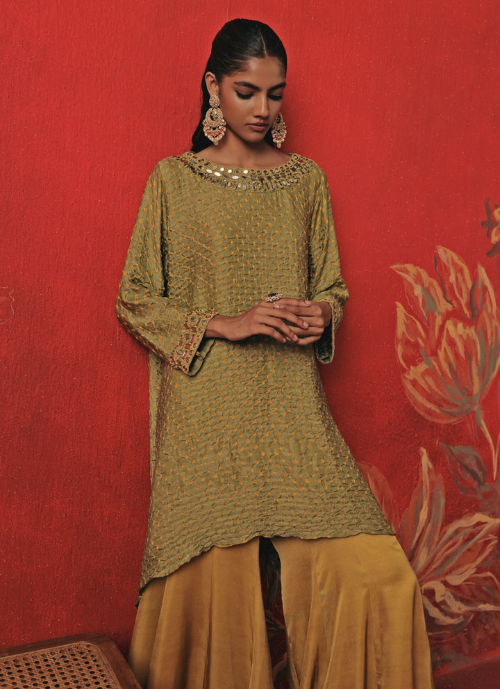 Green And Yellow Bandhani Kurta Pants Set
