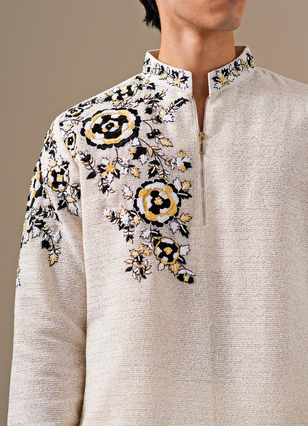 Ivory Threadwork Cotton Jute Kurta Se
