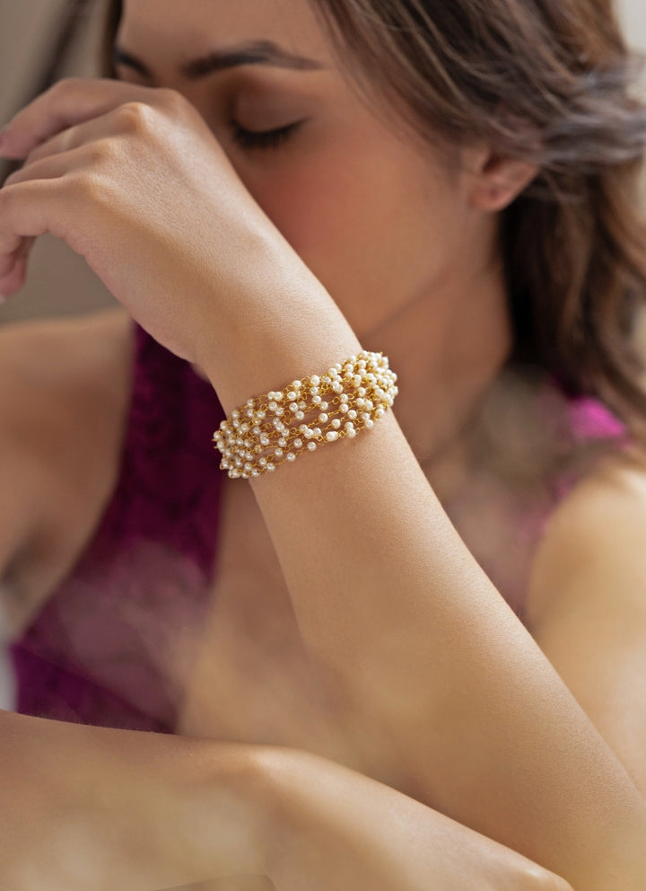 Gold Pearls Bracelet