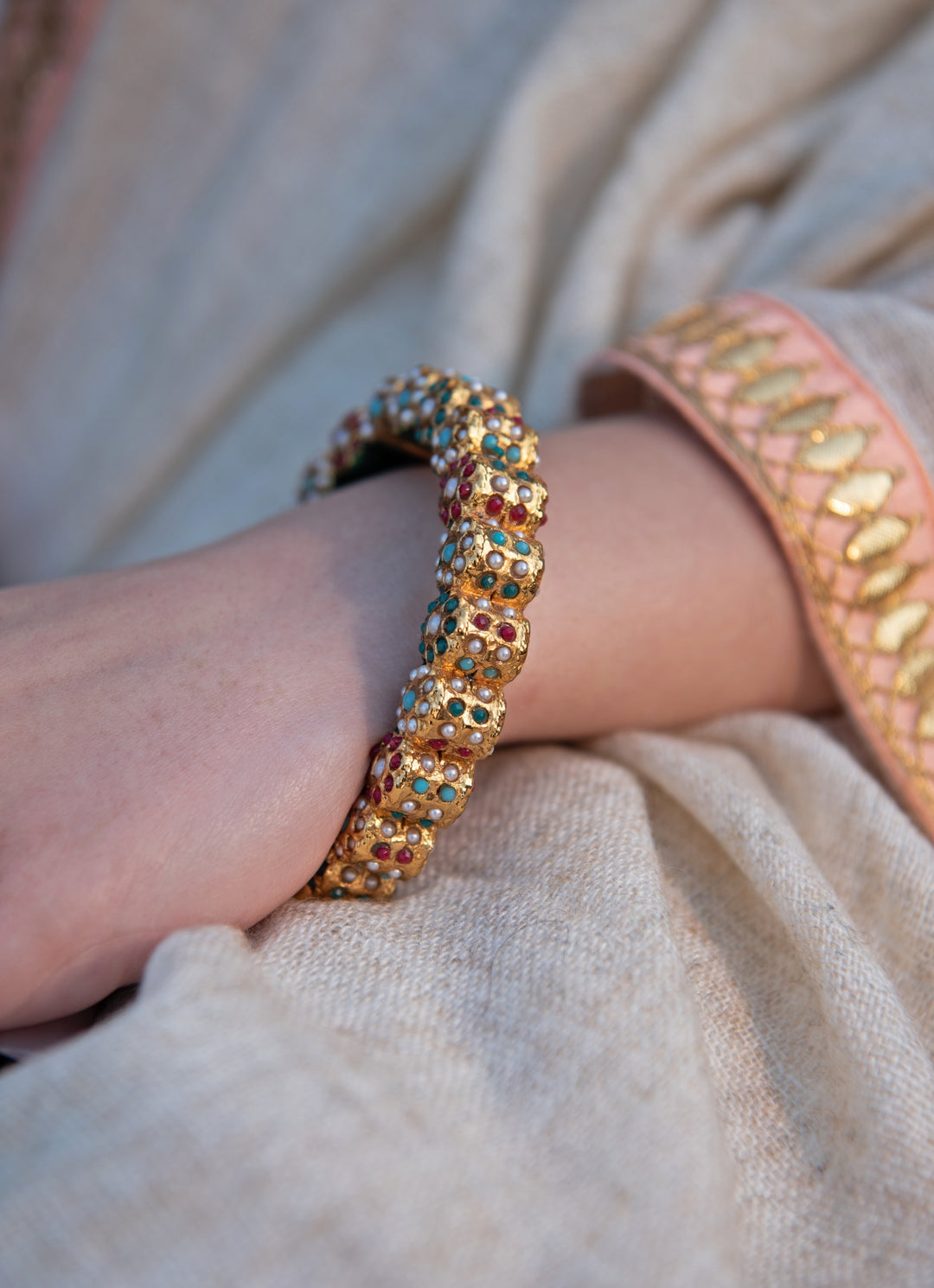 Gold Jadau Bangle