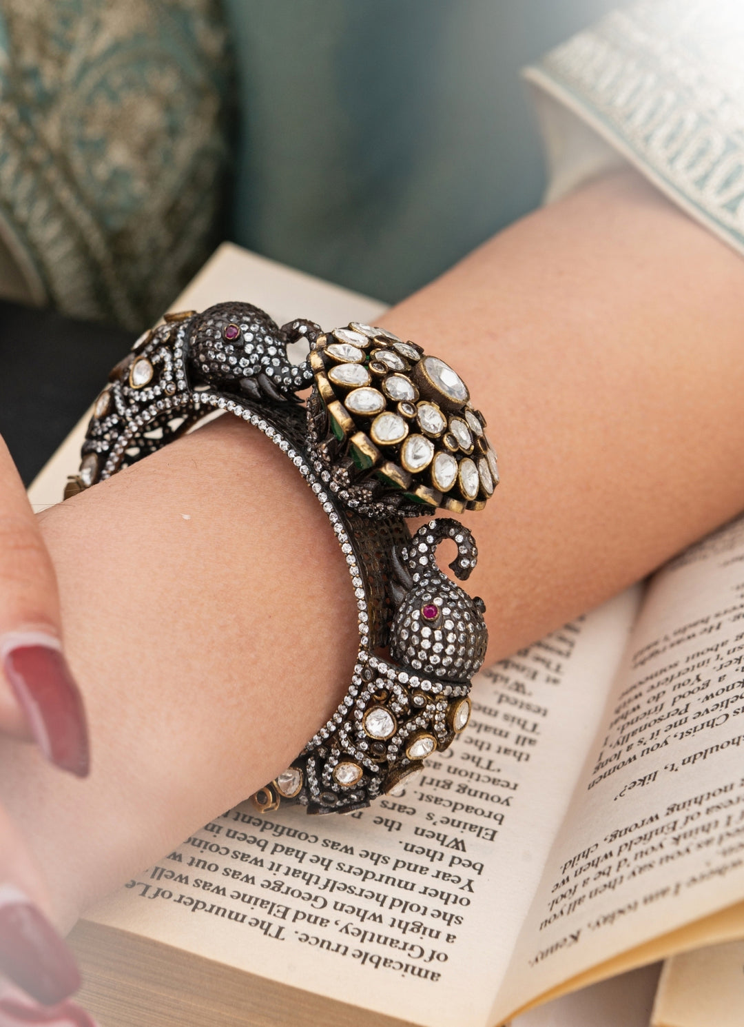 Silver Polki Pacheli Bangle