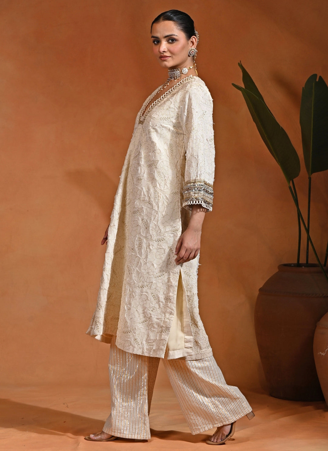 Ivory Embroidered Jacquard Kurta Pants Set