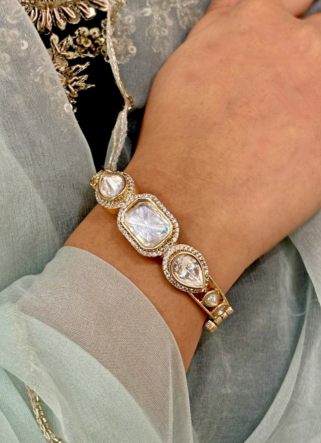 Gold Polki And Kundan Kada