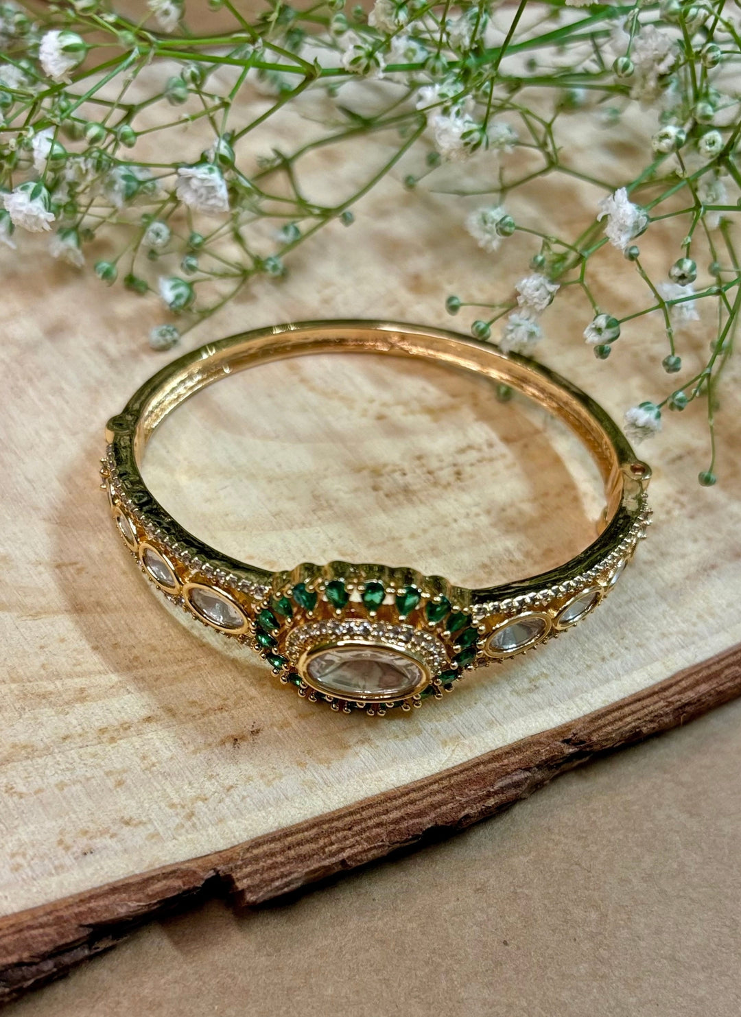 Classic Green Kundan Kada