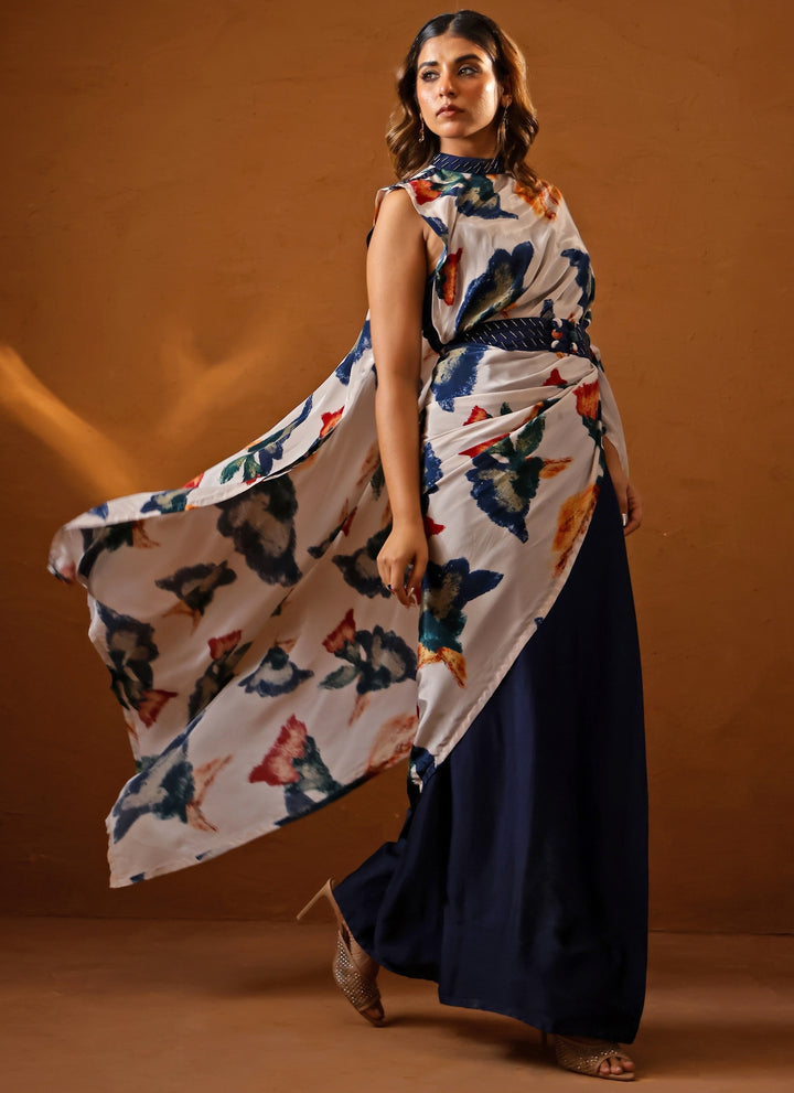 Ivory And Blue Crepe Pre-Draped Saree