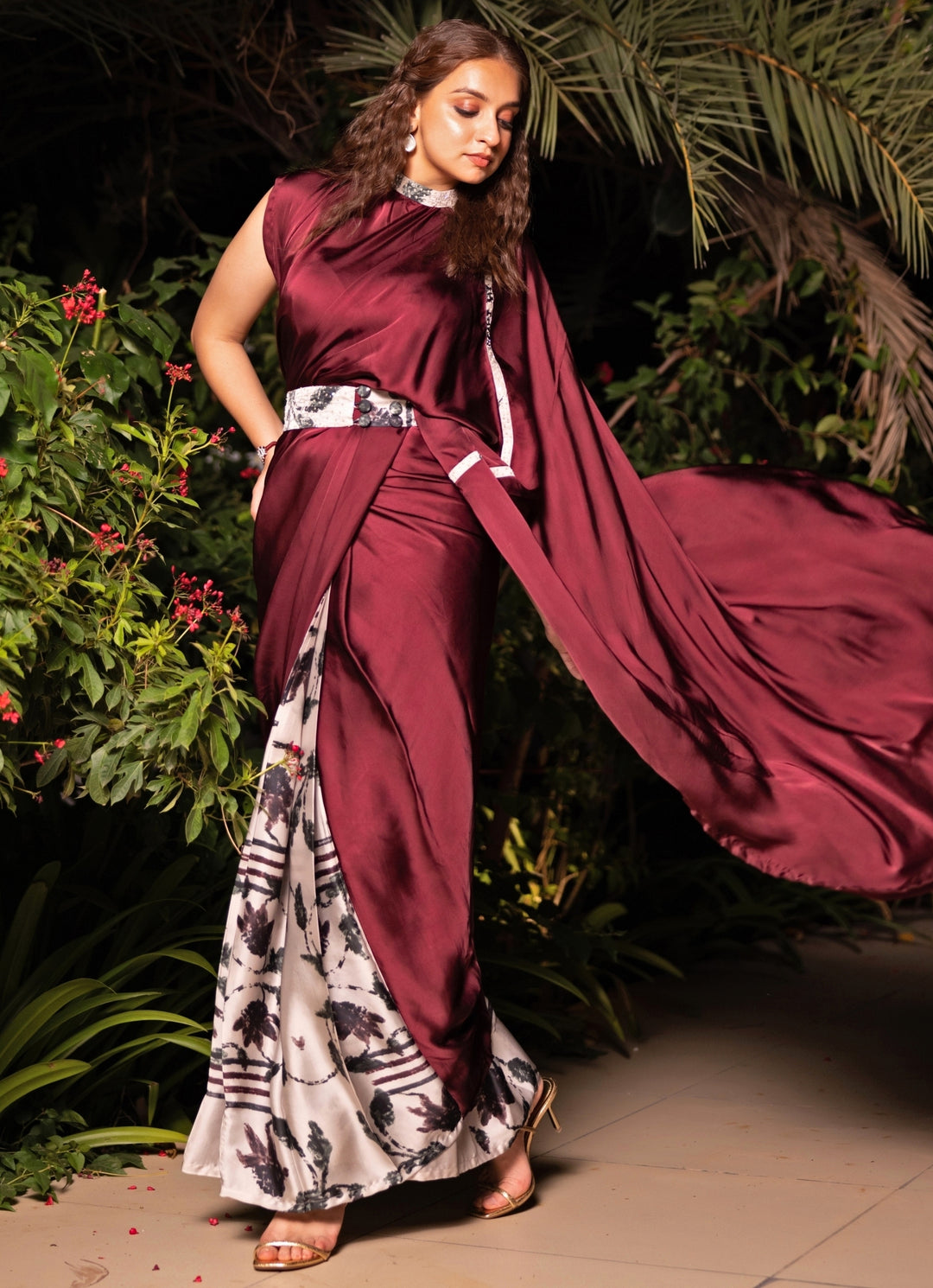 Ivory And Red Georgette Satin Pre-Draped Collar Saree
