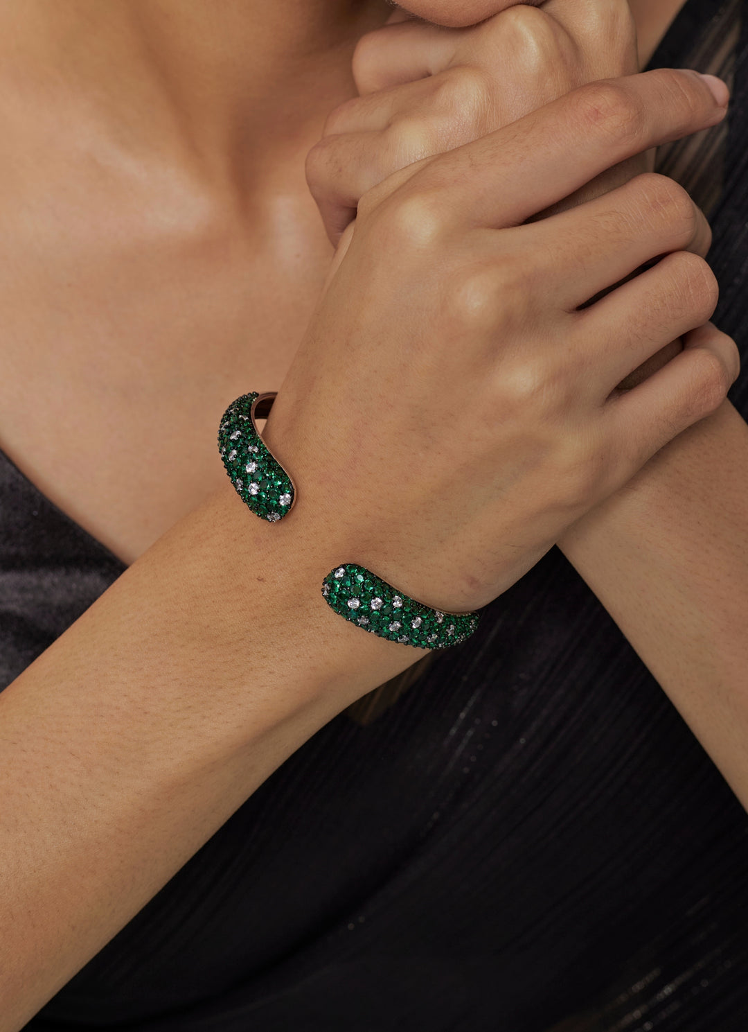 Silver Plated Green Zircon Kada