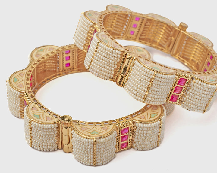 White Beads Scalloped Gold Plated Bangles
