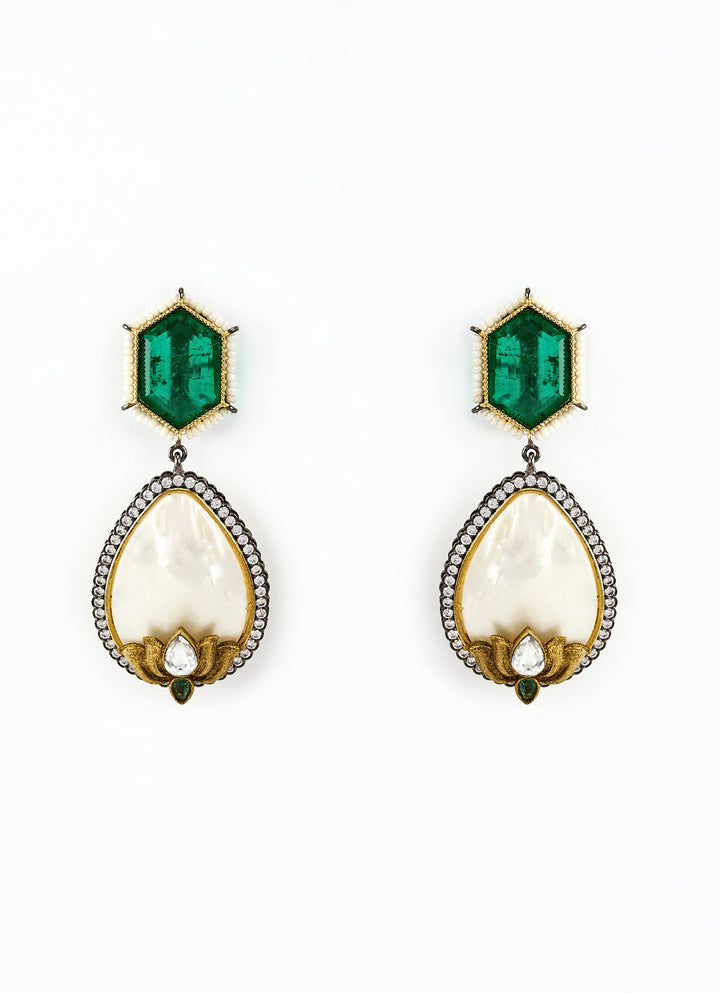 Gold Plated Green And White Kundan Danglers Earrings