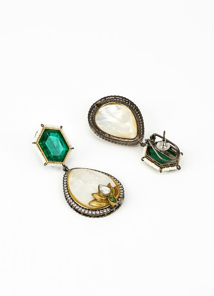 Gold Plated Green And White Kundan Danglers Earrings