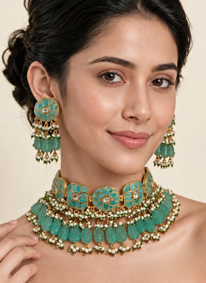 Turquoise Floral Beaded Necklace Set