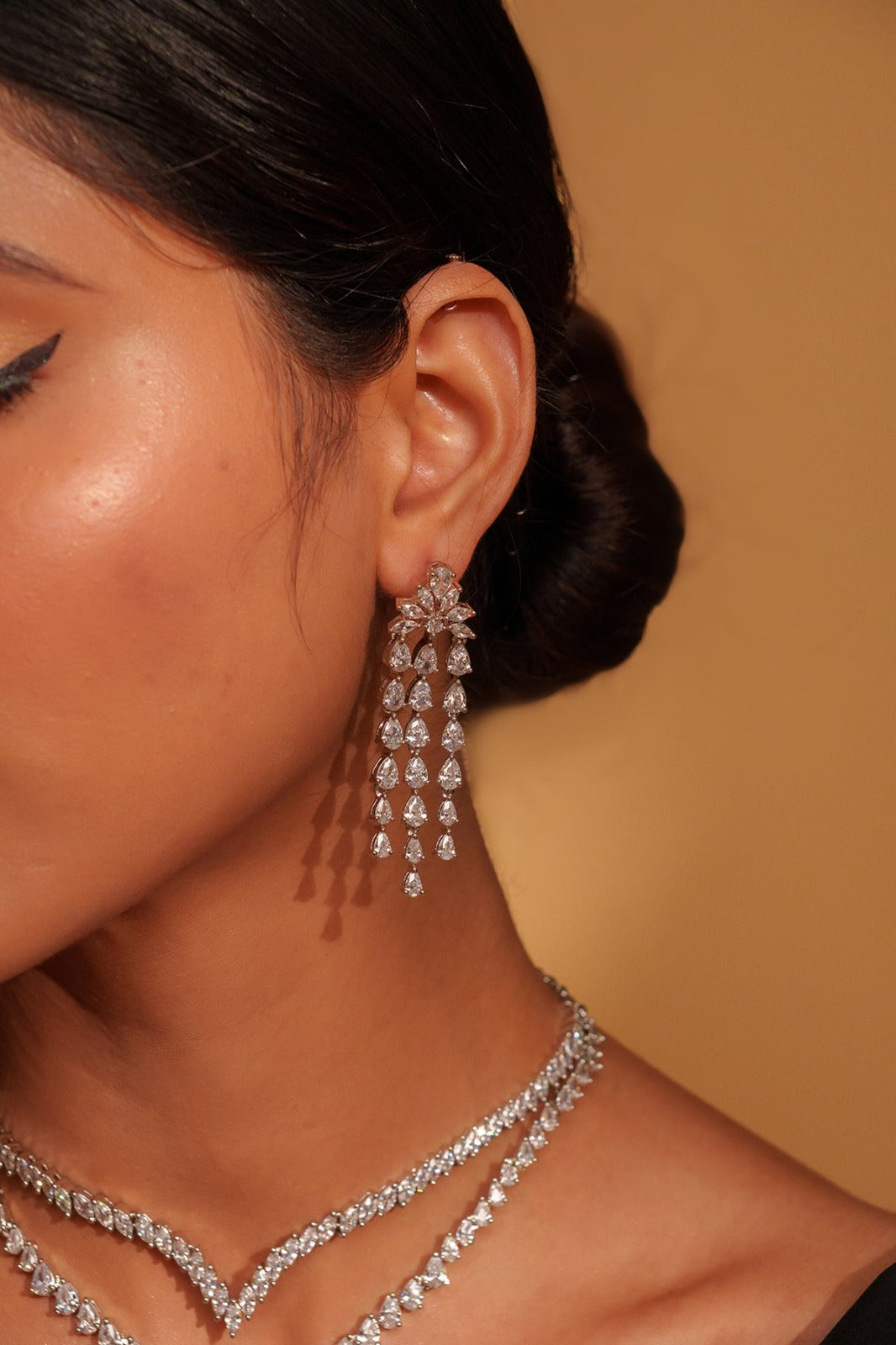 White Finish 2-Layer Diamond Necklace Set