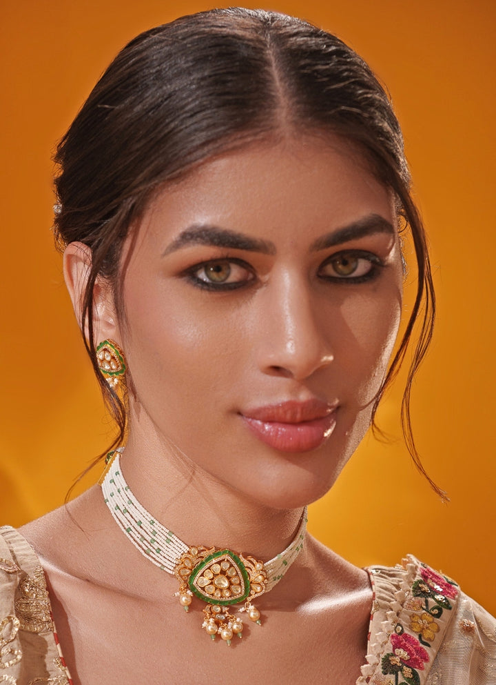 Green Moissanite Stone Gold Pearl Choker Set