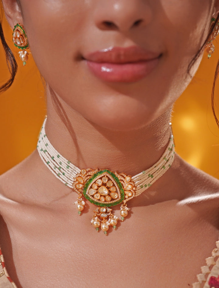 Green Moissanite Stone Gold Pearl Choker Set