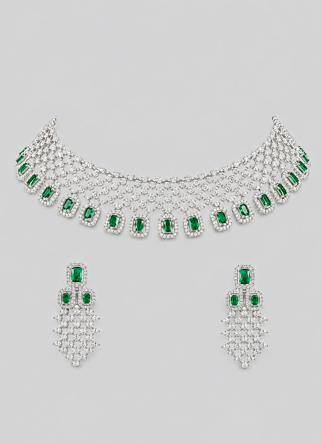 Emerald And Diamond Necklace Set