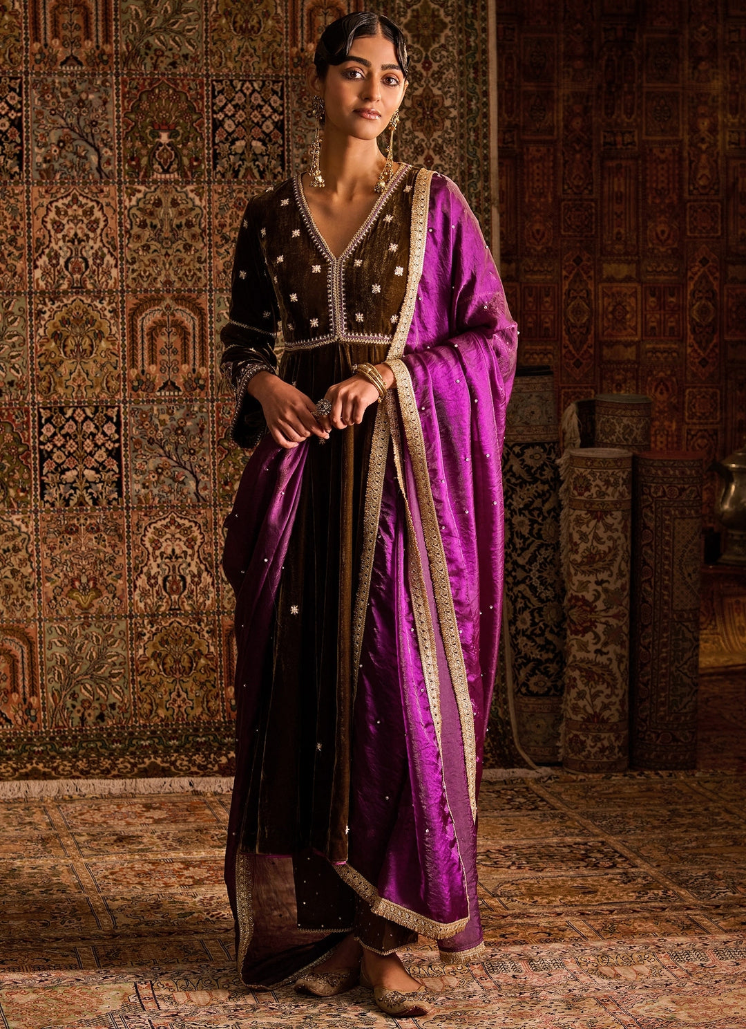 Olive Green Velvet Kurta Pants Set With Purple Dupatta