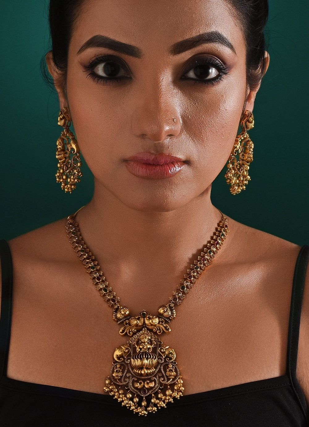 Antique Gold Plated Pendant Necklace Set Zaza By Somya - Fabilicious Fashion