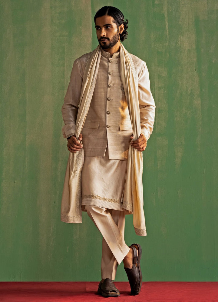 Beige Embroidered Kurta Bundi Set with Stole Studio Bagechaa - Men - Fabilicious Fashion