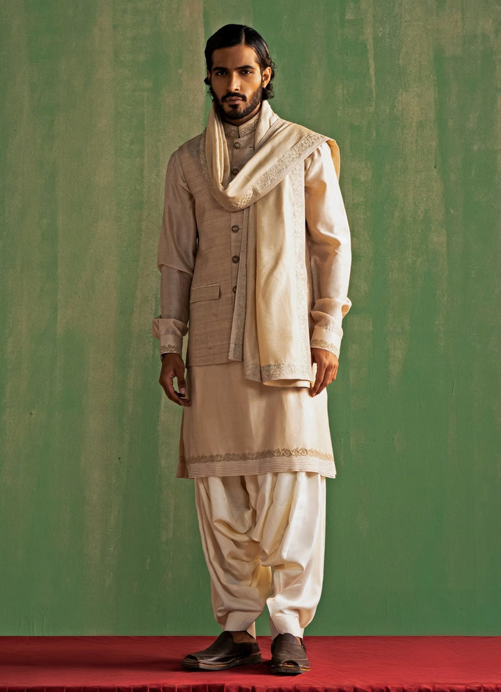 Beige Embroidered Nehru Jacket Set Studio Bagechaa - Men - Fabilicious Fashion