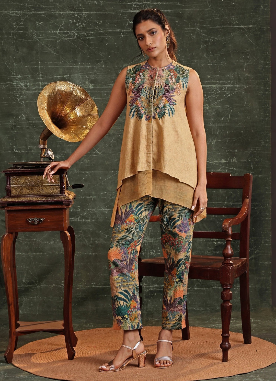 Beige Floral Embroidery Cotton Kurta And Pant Set Soup By Sougat Paul - Fabilicious Fashion
