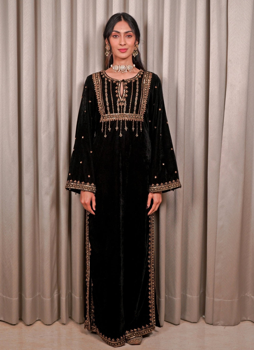 Black And Gold Embroidered Velvet Kaftan Esha Koul - Fabilicious Fashion
