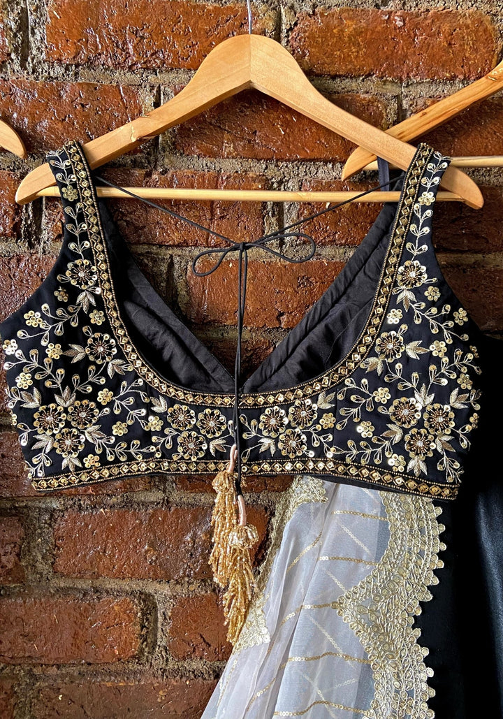 Black And Ivory Lehenga Set Priti Sahni - Fabilicious Fashion