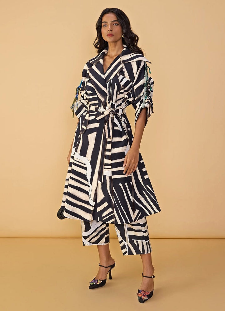Black And White Printed Trench Coat Set Saaksha & Kinni - Fabilicious Fashion